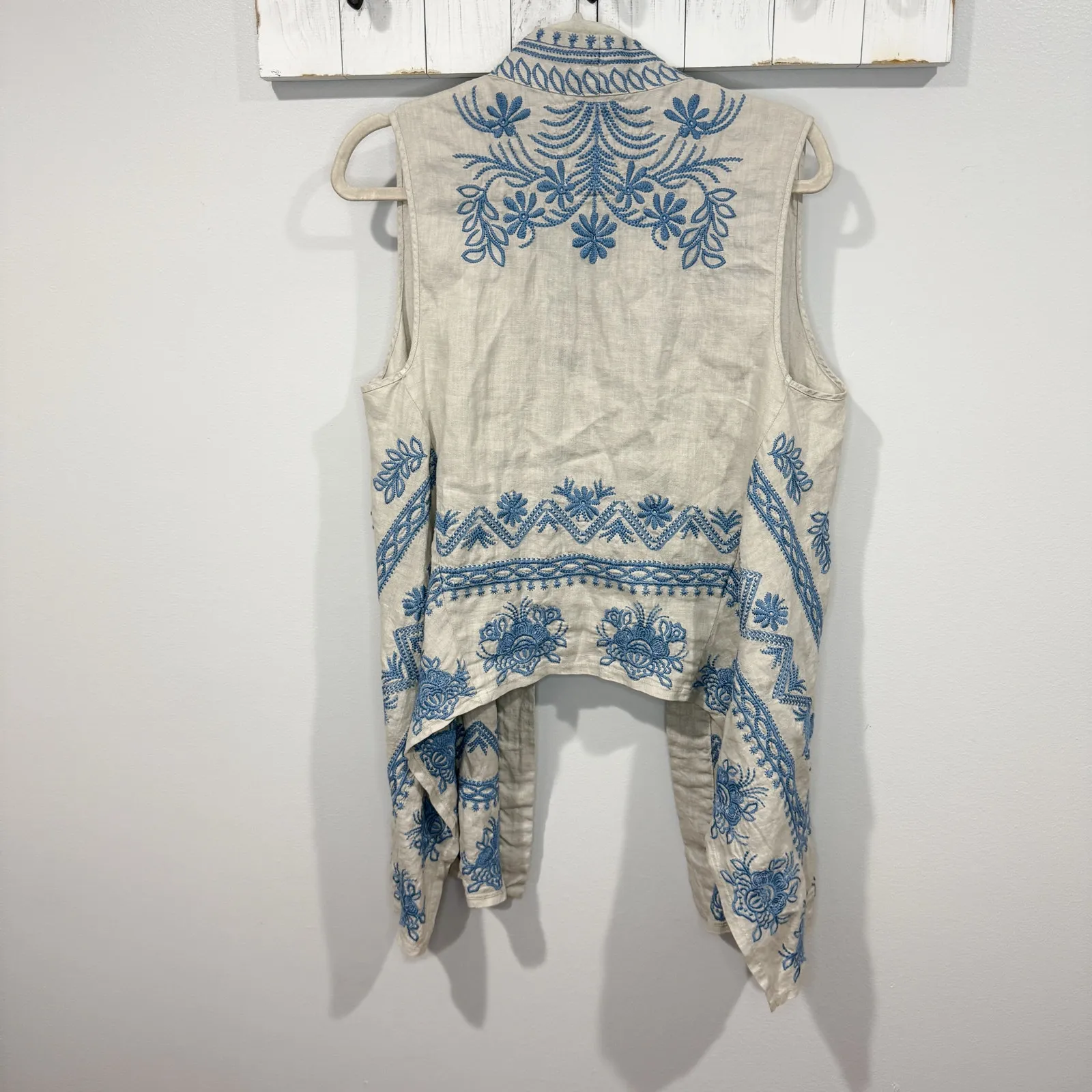 Johnny Was Gray Linen Blue Embroidered Open Front Vest NWT Boho - Image 3