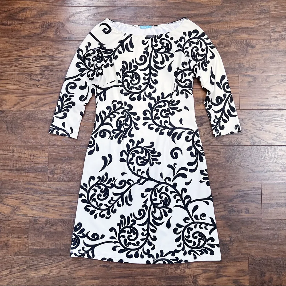 J McLaughlin • Mari Sheath Dress raglan sleeve cream black damask vine print - Image 2