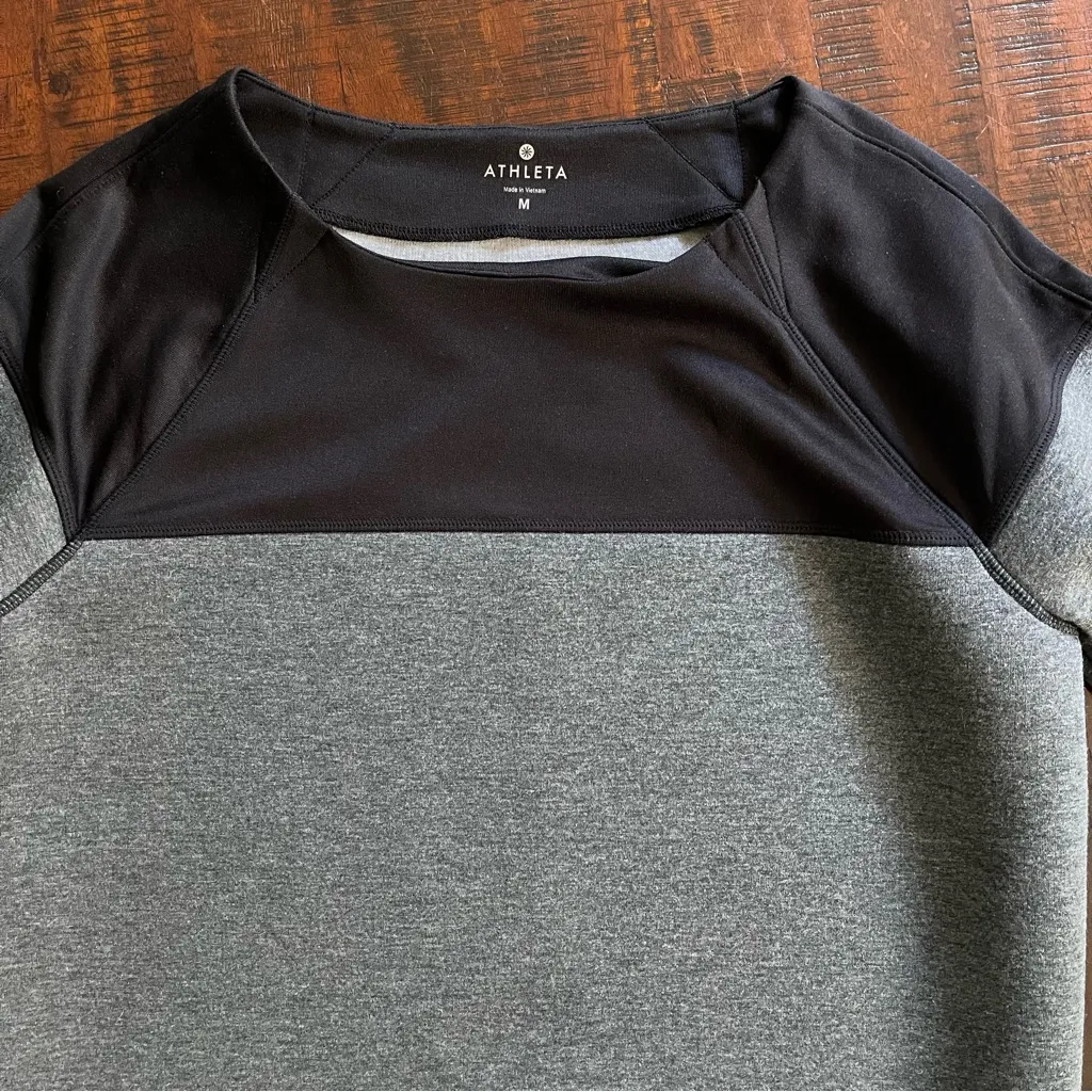 Athleta Fuse Scuba Colorblock Sweatshirt Gray - medium - Image 4