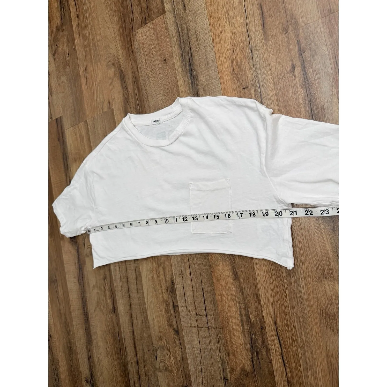 Garage Cropped Graphic Tee Motor Show White Cotton Short Sleeve P/S - Image 9
