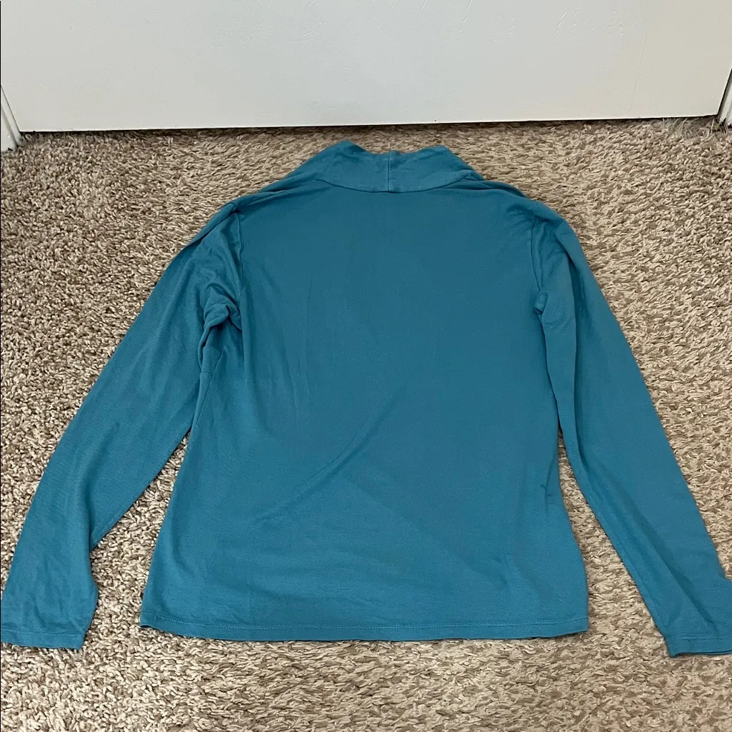 Basics Long Sleeve V Neck Bundle - Image 11