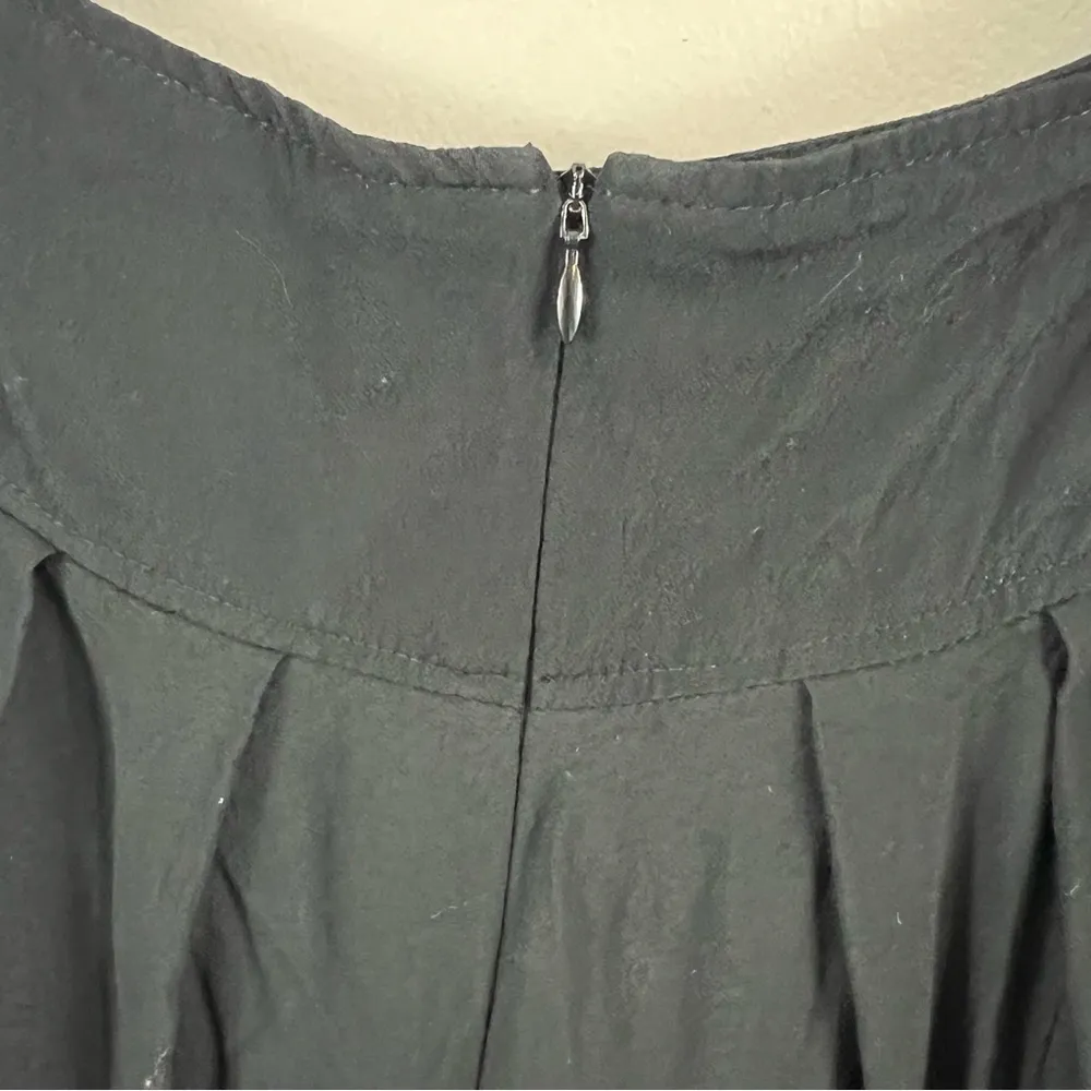 Anthropologie Elevenses Black Cropped Tulip Trousers size 12 - Image 8