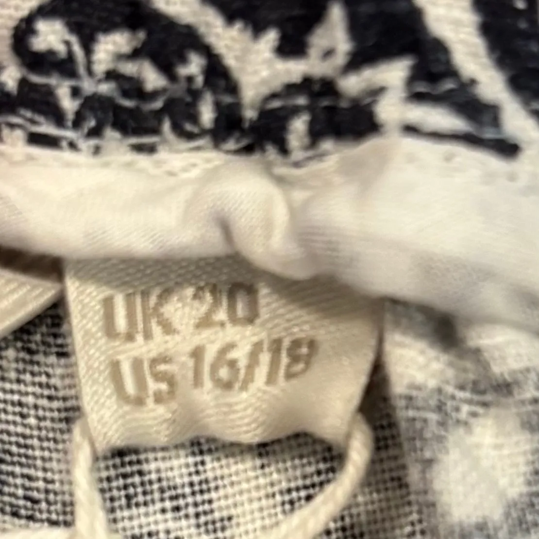 BODEN NWT French Navy Bloomsbury Mono black and white maxi skirt, size 16/18 - Image 9