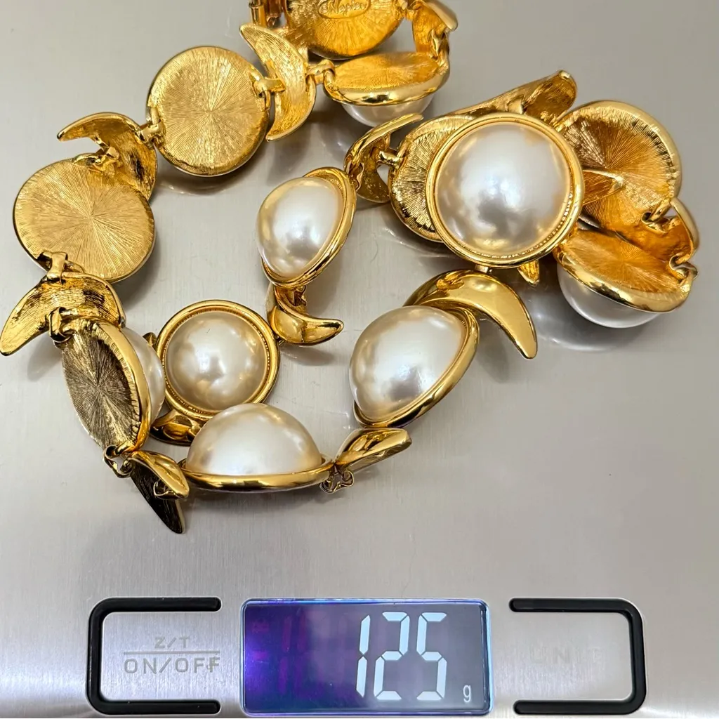 Vintage NAPIER Gold tone Faux Pearl Moon Detail Chunky Statement Necklace 125g. - Image 11