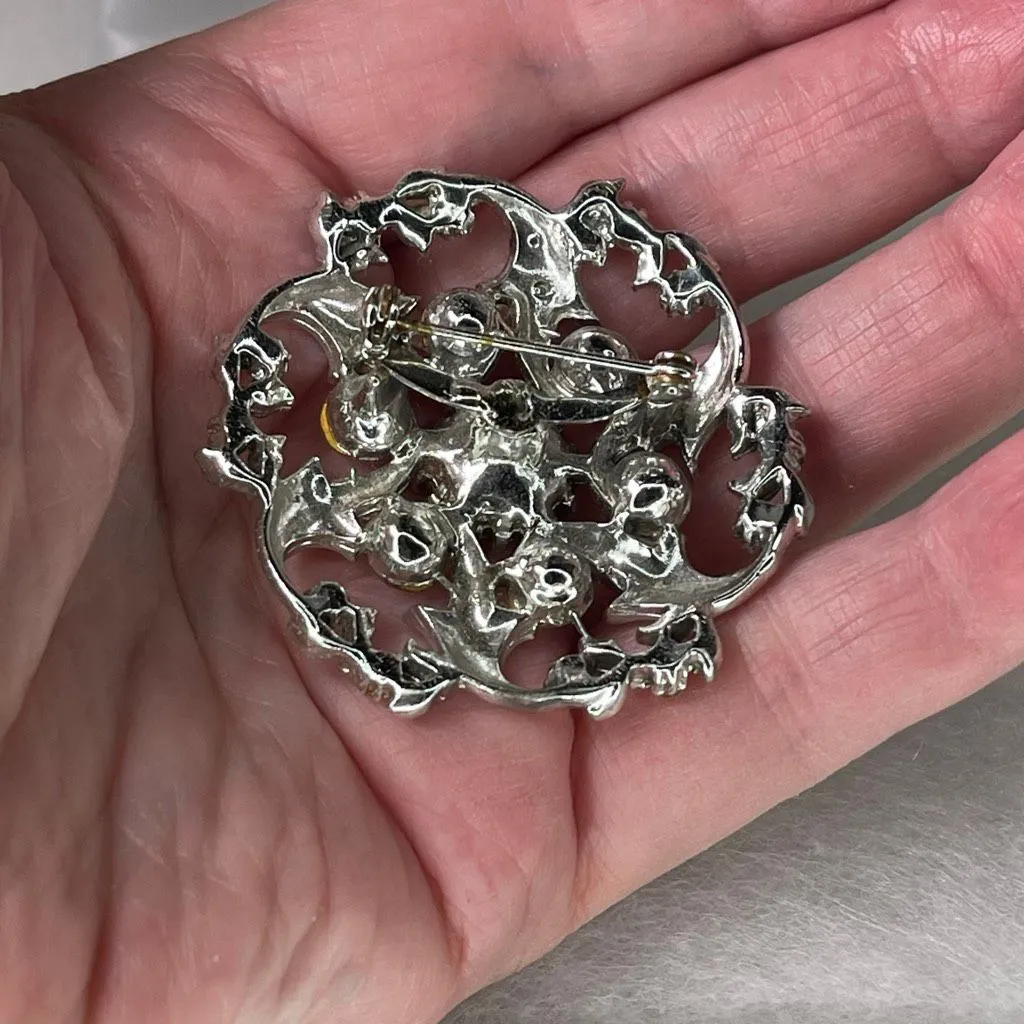 Vintage rhinestone swirl starbust open cut atomic area brooch. Silver - Image 5