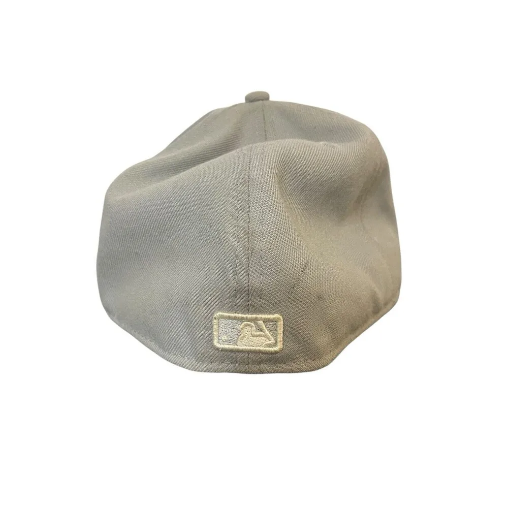 new era 59fifty grey new york yankees 7 1/2 fitted hat White - Image 2