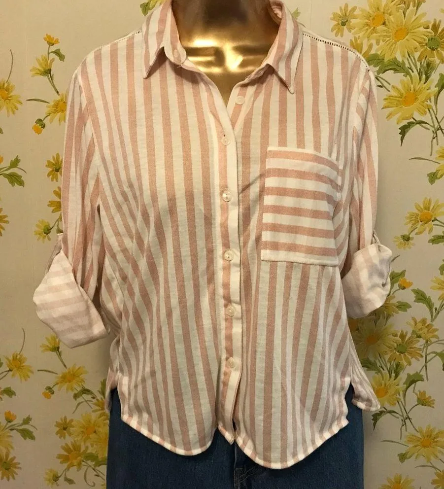 Striped button up shirt bush and white size M - Image 6