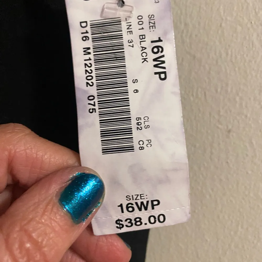 Covington women’s Black Dressy Pants w/ Belt 16W waist 36” 38” inseam 28” NWT - Image 4