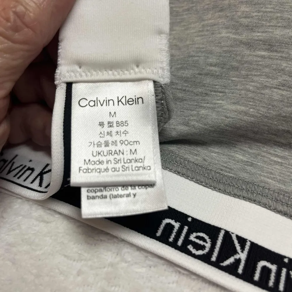 Calvin Klein Gray Lightly Lined Convertible Medium Bralette - Image 10