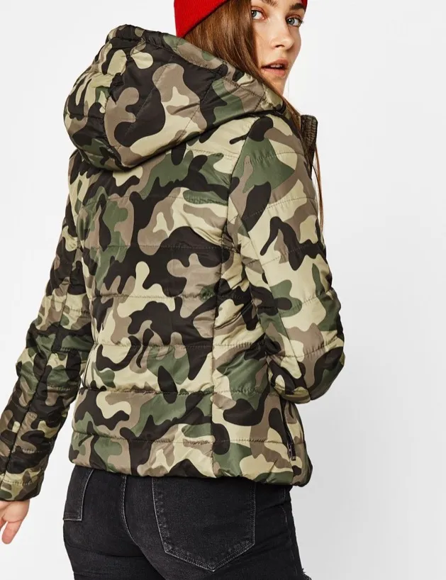 Bershka Puffer Jacket - Image 2