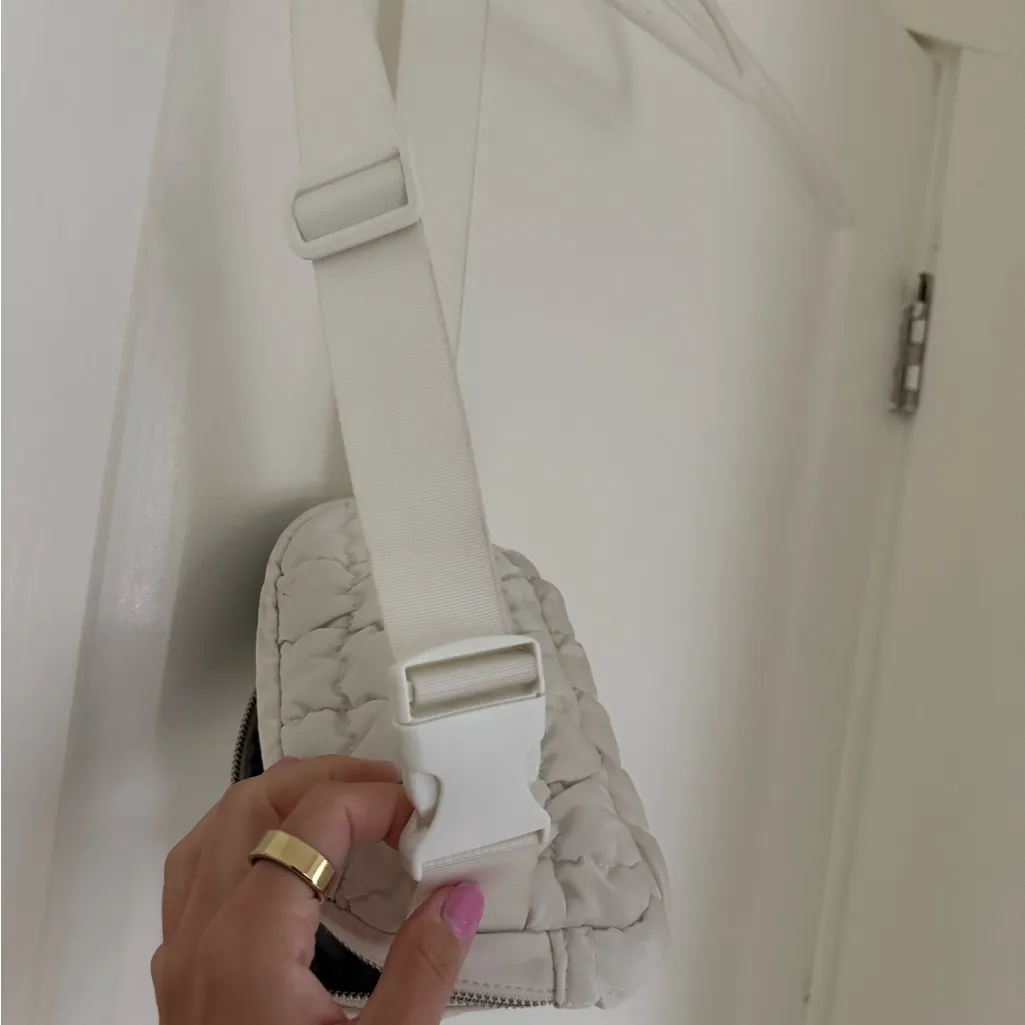 White Quilted Crossbody Bag - Image 6