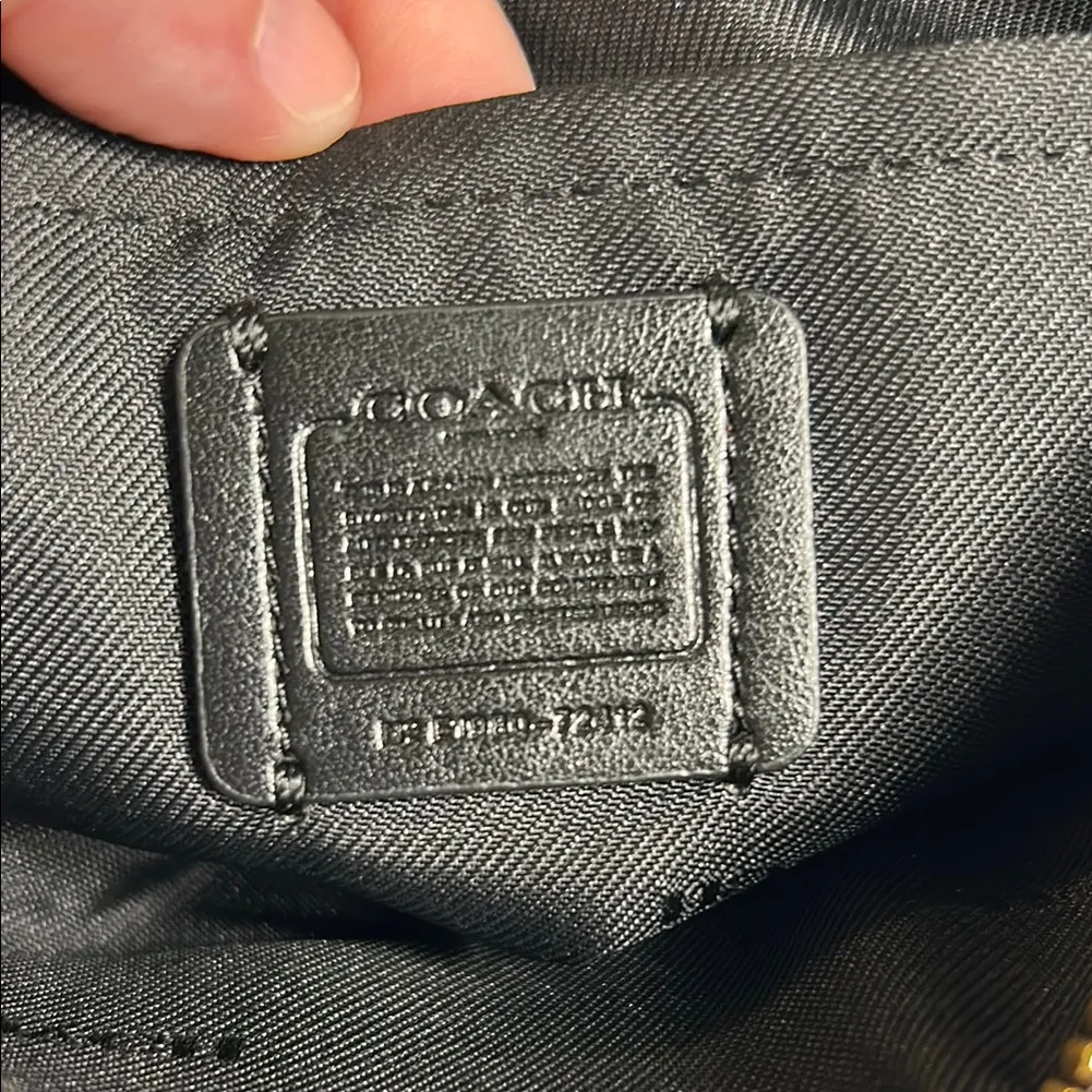 COACH  72412 HORSE & CARRIAGE JACQUARD KITT CROSSBODY WITH MINI LEATHER HANGTAG - Image 6