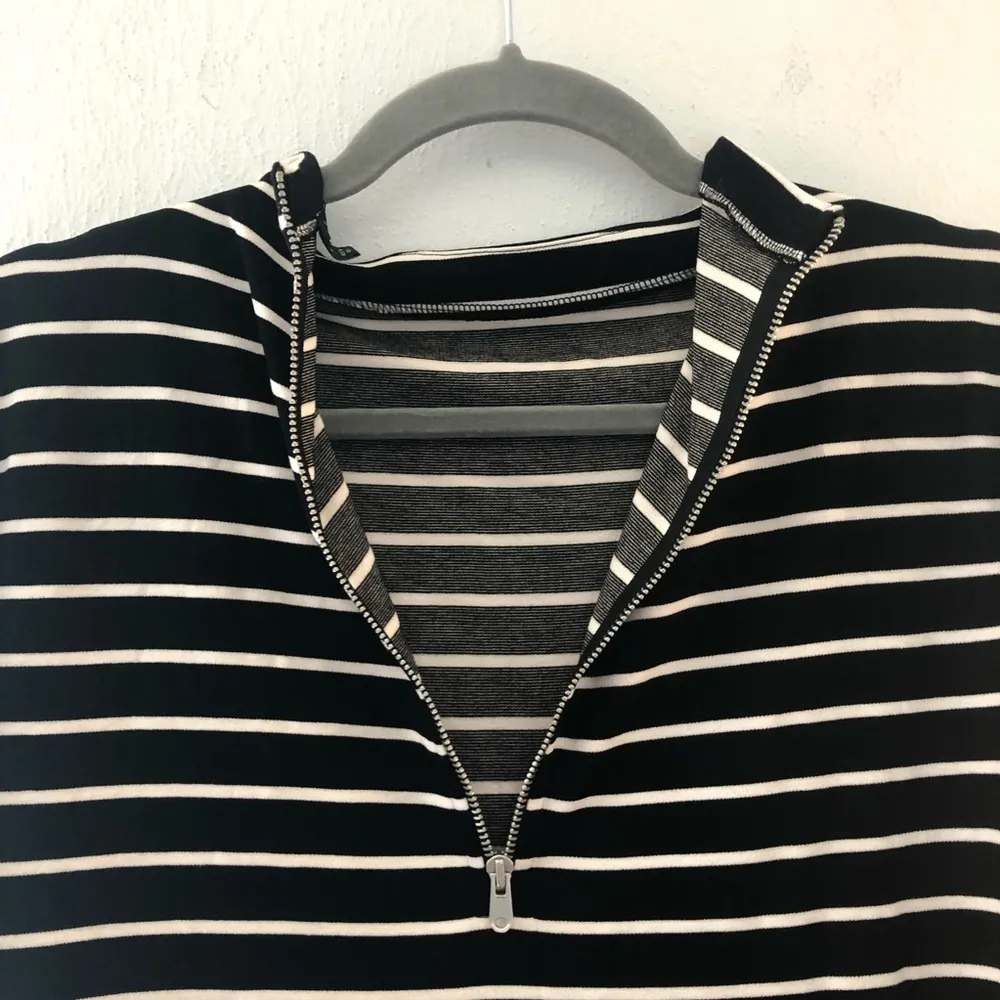 Ann Taylor Dress Sheath Black & White Stripes Bateau Stand-Away Collar Sz M EUC - Image 9