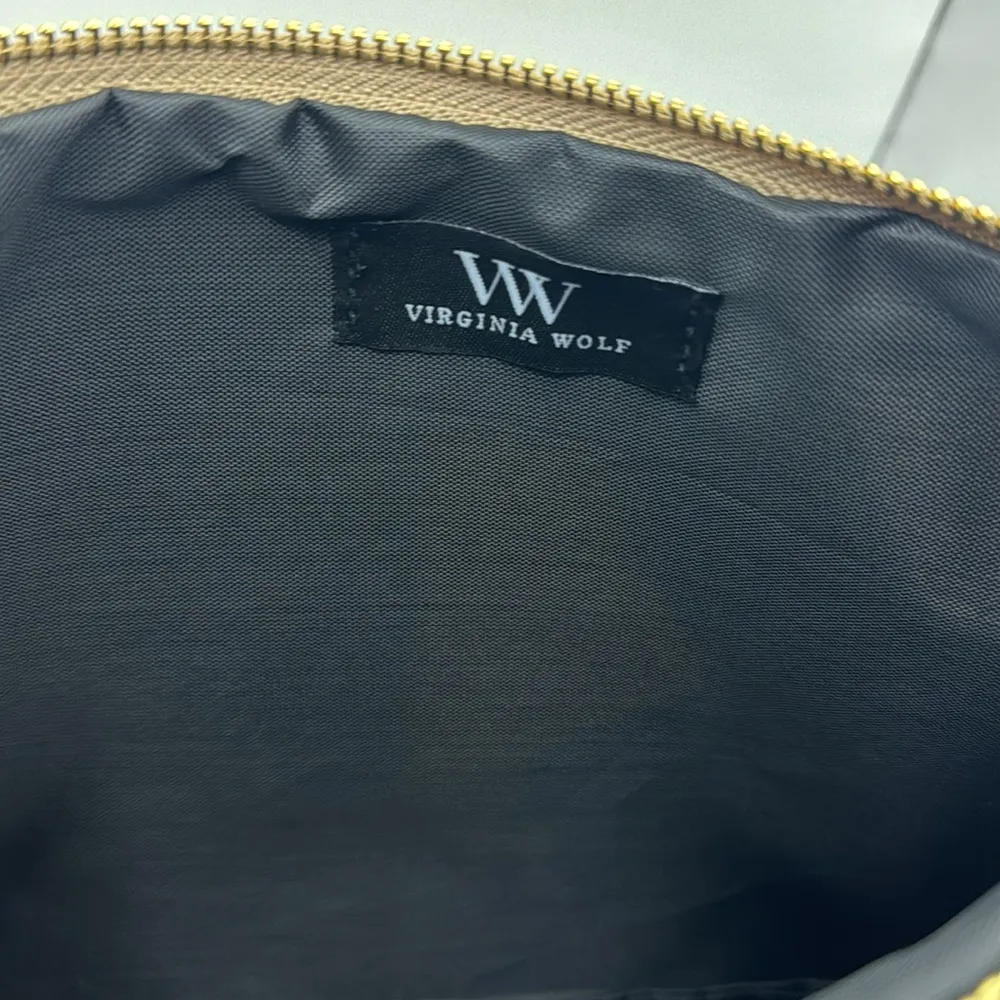 Virginia Wolf Mimi Woven Pouch Metallic Gold Faux Leather Clutch Tassel NWT Tan - Image 3