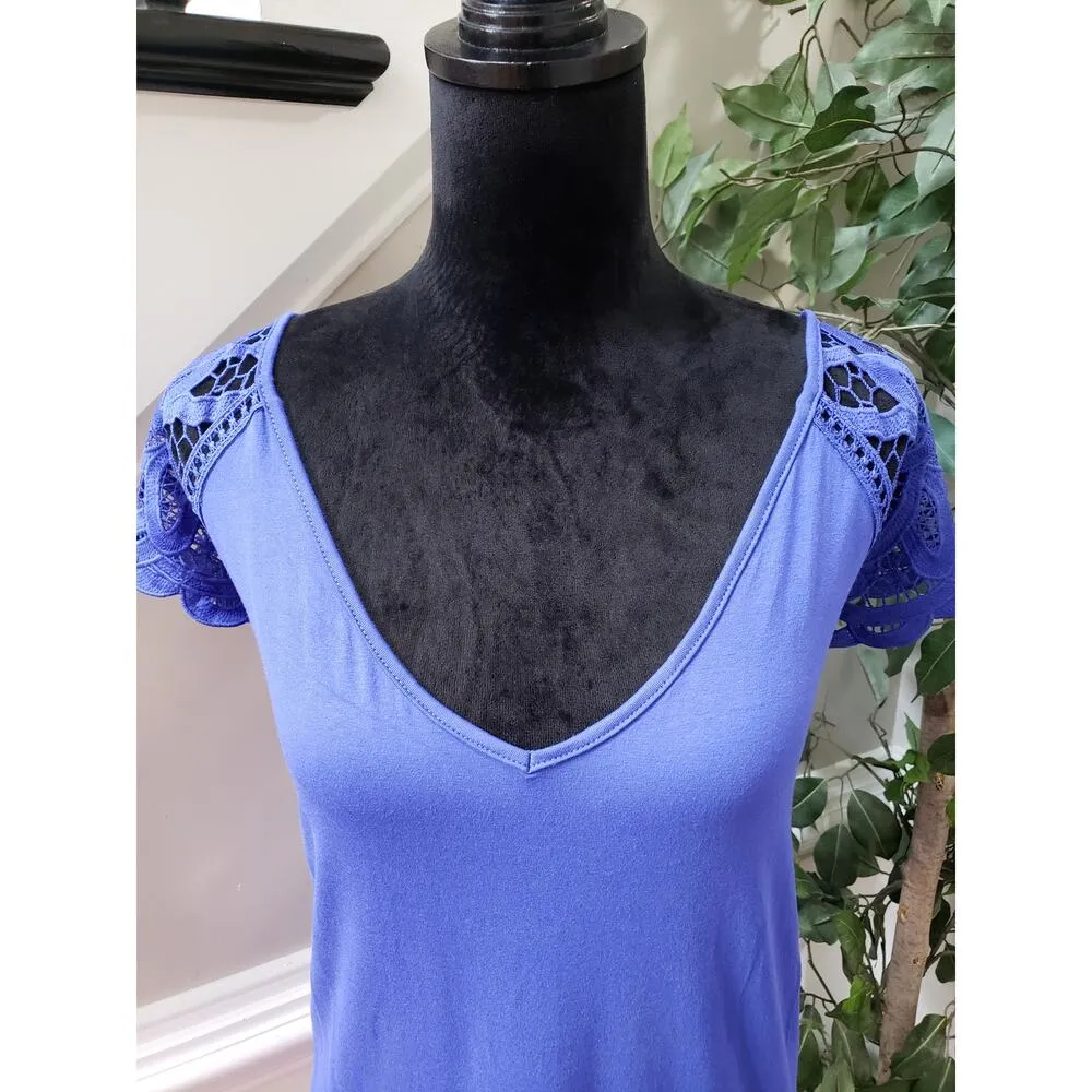 Avenue Top Blouse Women Size 22/24 Blue Solid Viscose Casual Short Sleeve V - Image 9