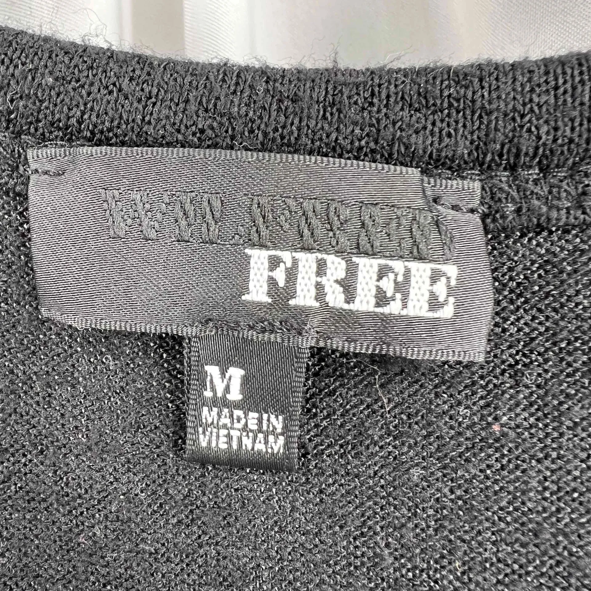 Aritzia Wilfred Free Sweater Dress Black Soft Stretchy‎ Knit Sleeveless Medium - Image 5