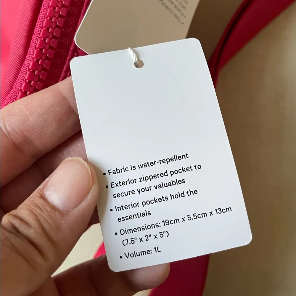 Everywhere Belt Bag 1L - Cherry Mist - Image 12