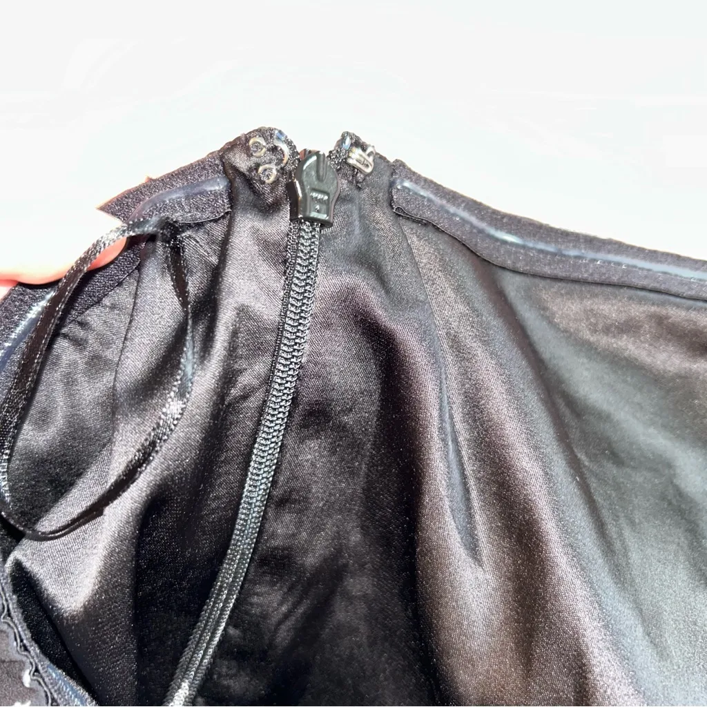 Express gray and black leopard print strapless romper size 0 ruffle detail - Image 4