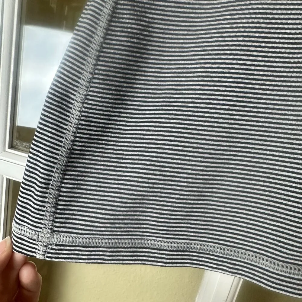 Lululemon Power Y Tank with Built In Bra Size 6 Stripes - Image 6