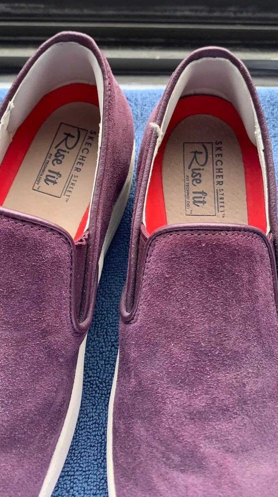 Sketcher Slip Ons - Image 6