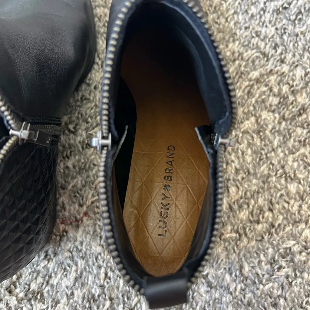 Lucky‎ Brand Women’s Black Textured Basel Leather Zip Booties Boots Size 8.5 - Image 7