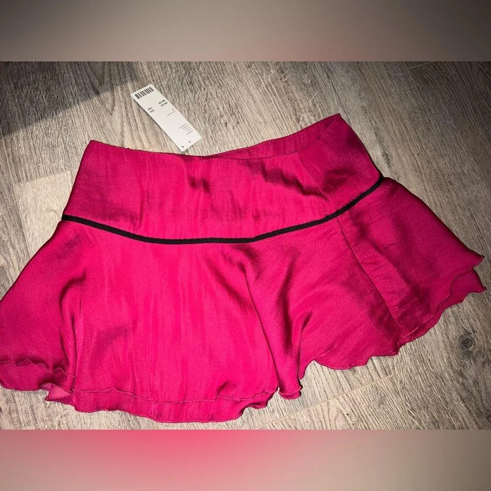 Urban Outfitter Pink mini skirt with black ribbon detail - Image 7