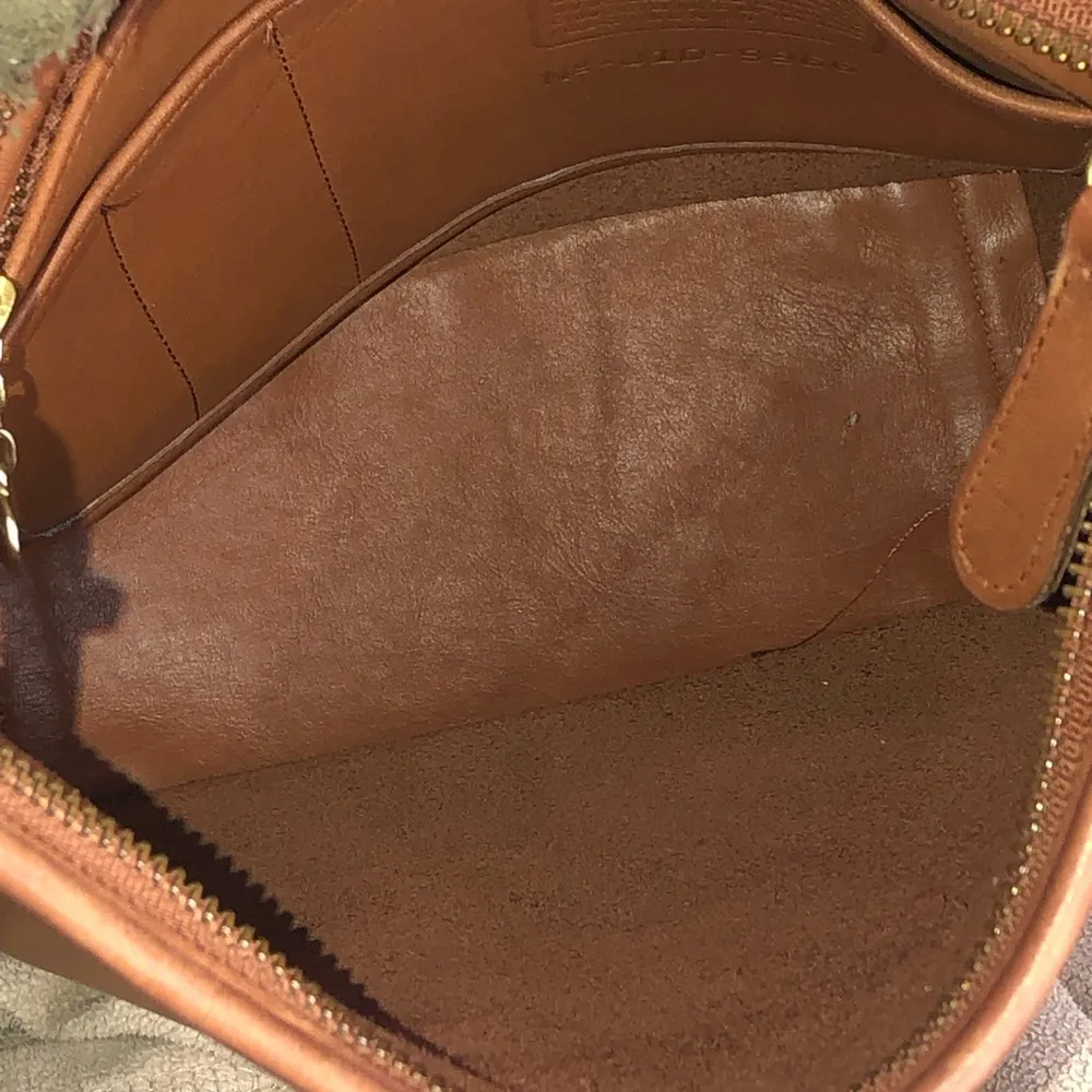 Vintage COACH London Tan Legacy Zip Glove-Tanned Leather Crossbody Bag 9966 COA - Image 13