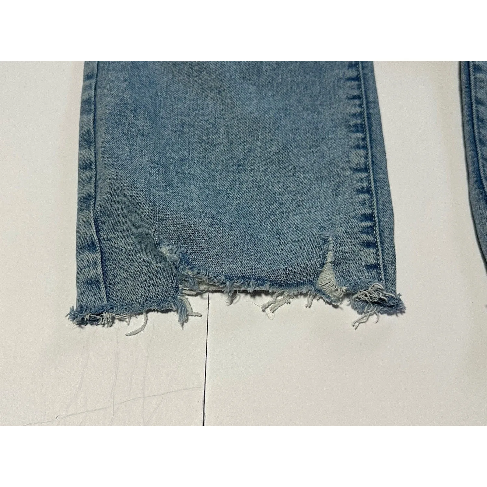 a.n.a High-Rise Straight Leg Distressed Jeans, Women's Size 18 - Image 8