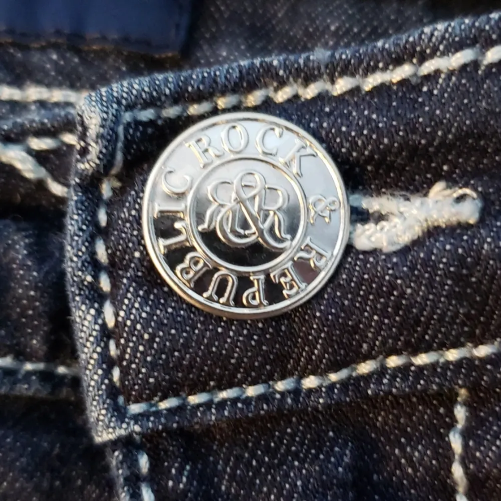 Rock & Republic Jean Shorts Womens Size 8 - Image 7