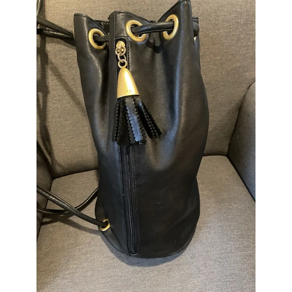 Leather Anne Klein II Vintage Bucket Bag Purse Handbag Matte Gold Accents EUC - Image 7