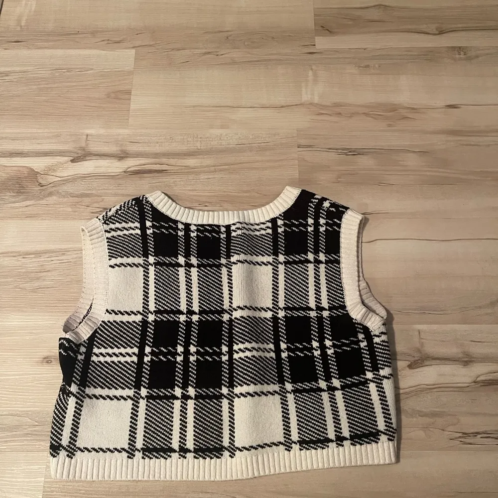 Sweater vest - Image 3