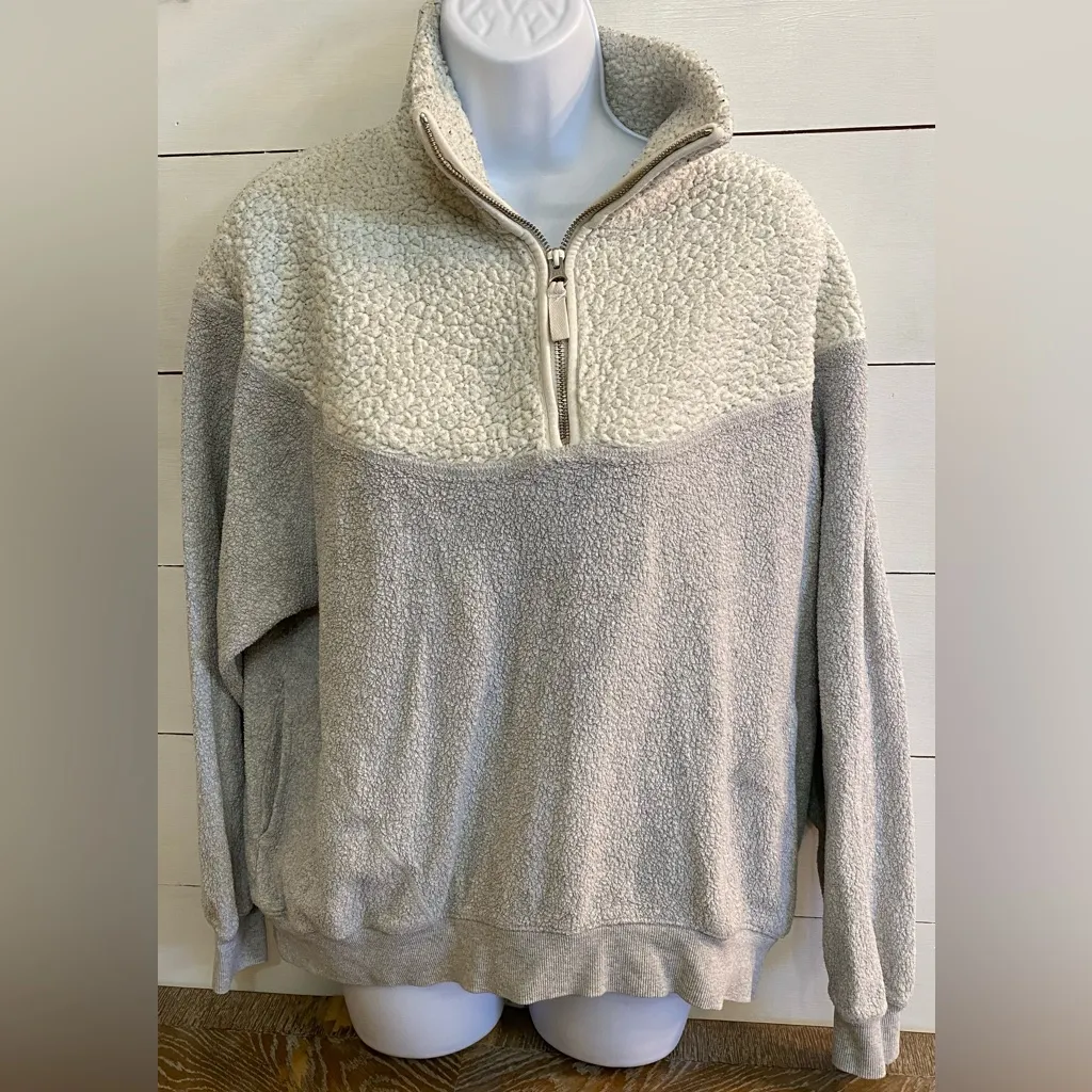 Aerie Women’s Sz XXS Gray/Cream Hometown Holiday Sherpa 1/4 Zip Pullover - Image 5