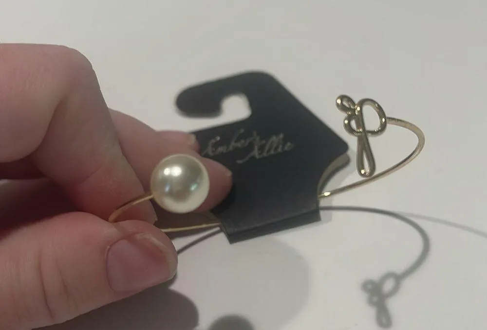 Elegant Gold Pearl Bracelet initial P - Image 2