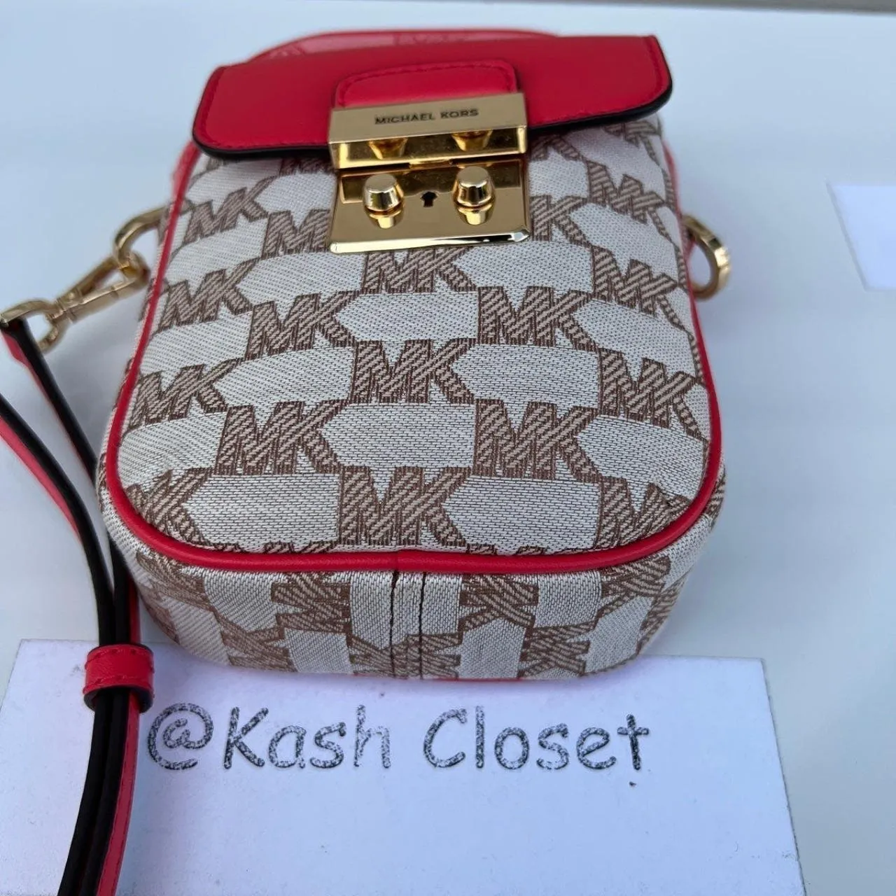 Grapefruit Multi Phone Crossbody Sloan SM Top Zip Front Pocket - Image 5