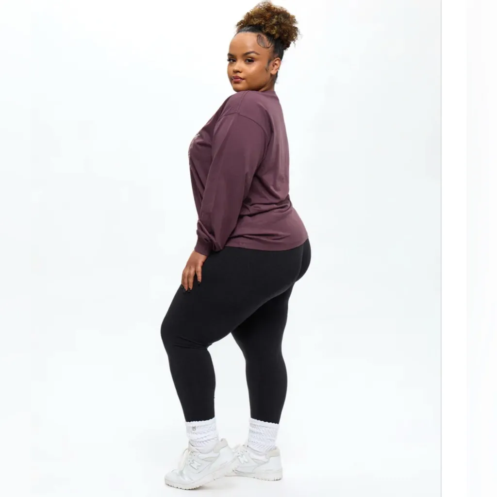 NWT BuffBunny Build Long Sleeve Tee
Smoked Cherry size medium women’s work out - Image 2