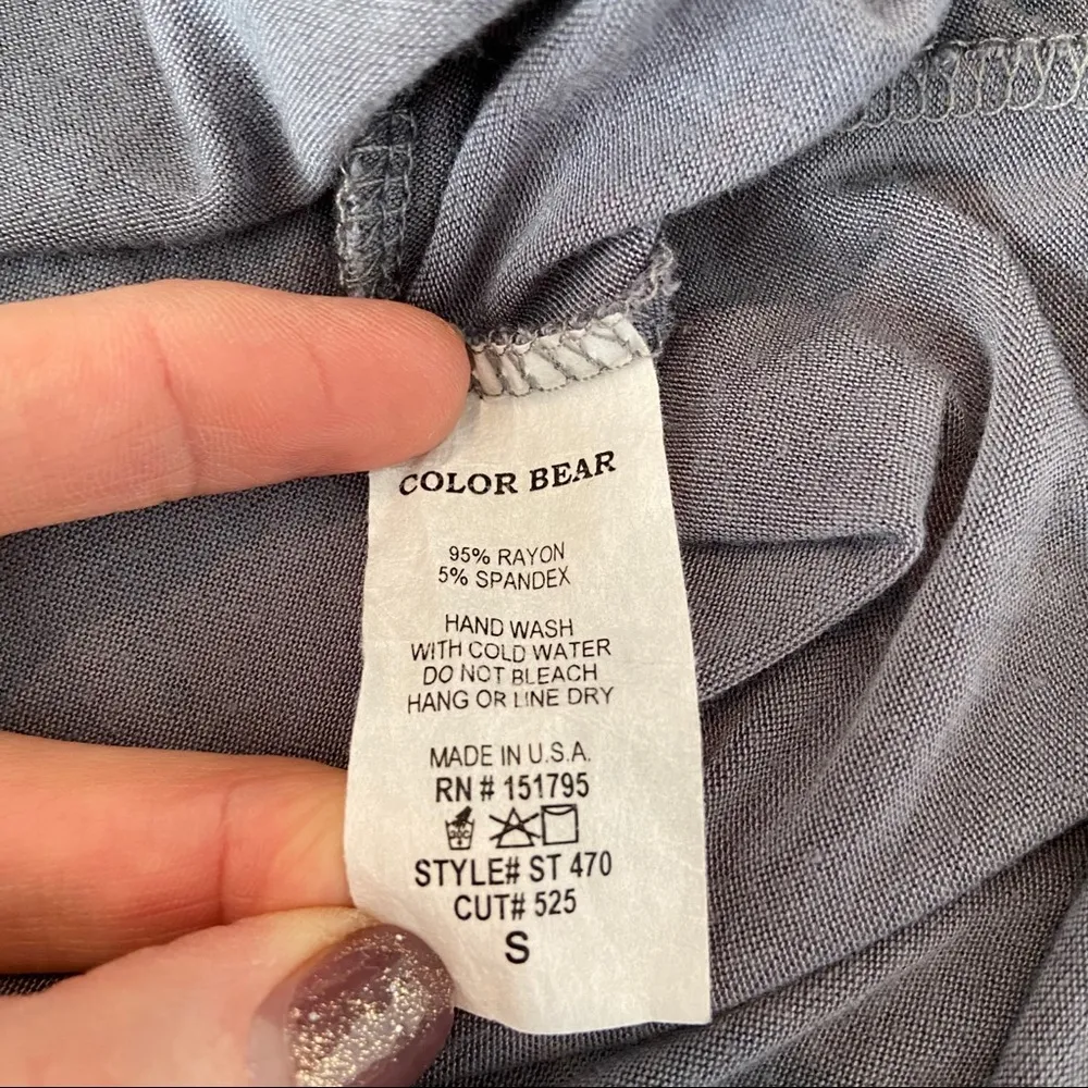 Color Bear Gray Deer with Gold Arrows Shirt. Size Small. EUC - Image 5