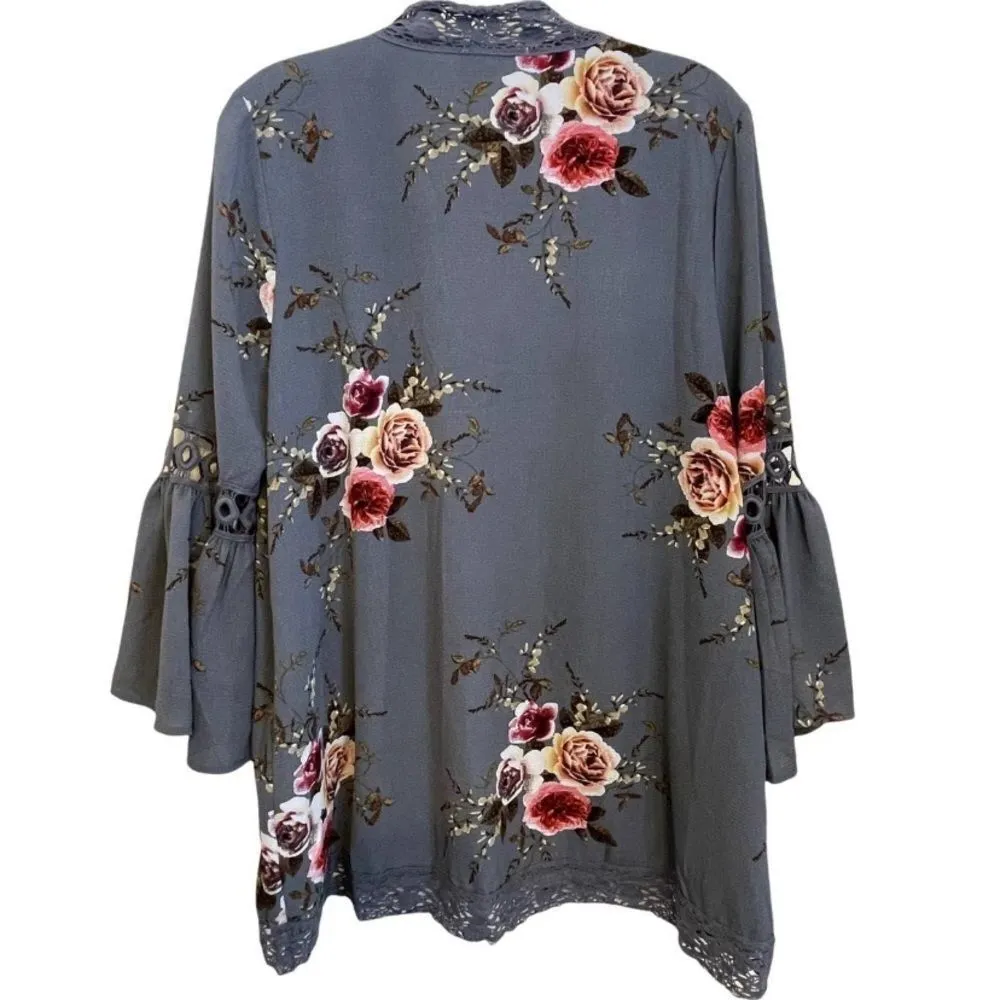 NWT entro grey kimono bell sleeve grey floral cardigan L - Image 6