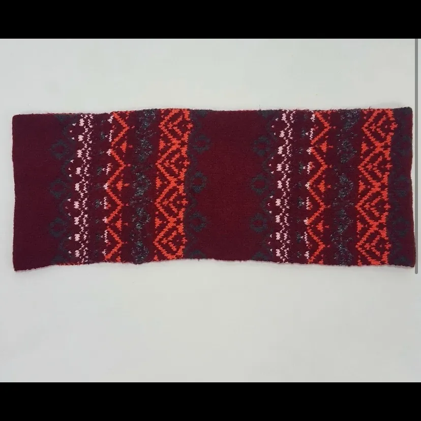 American Eagle Maroon Patterned Infinity Scarf - Image 7