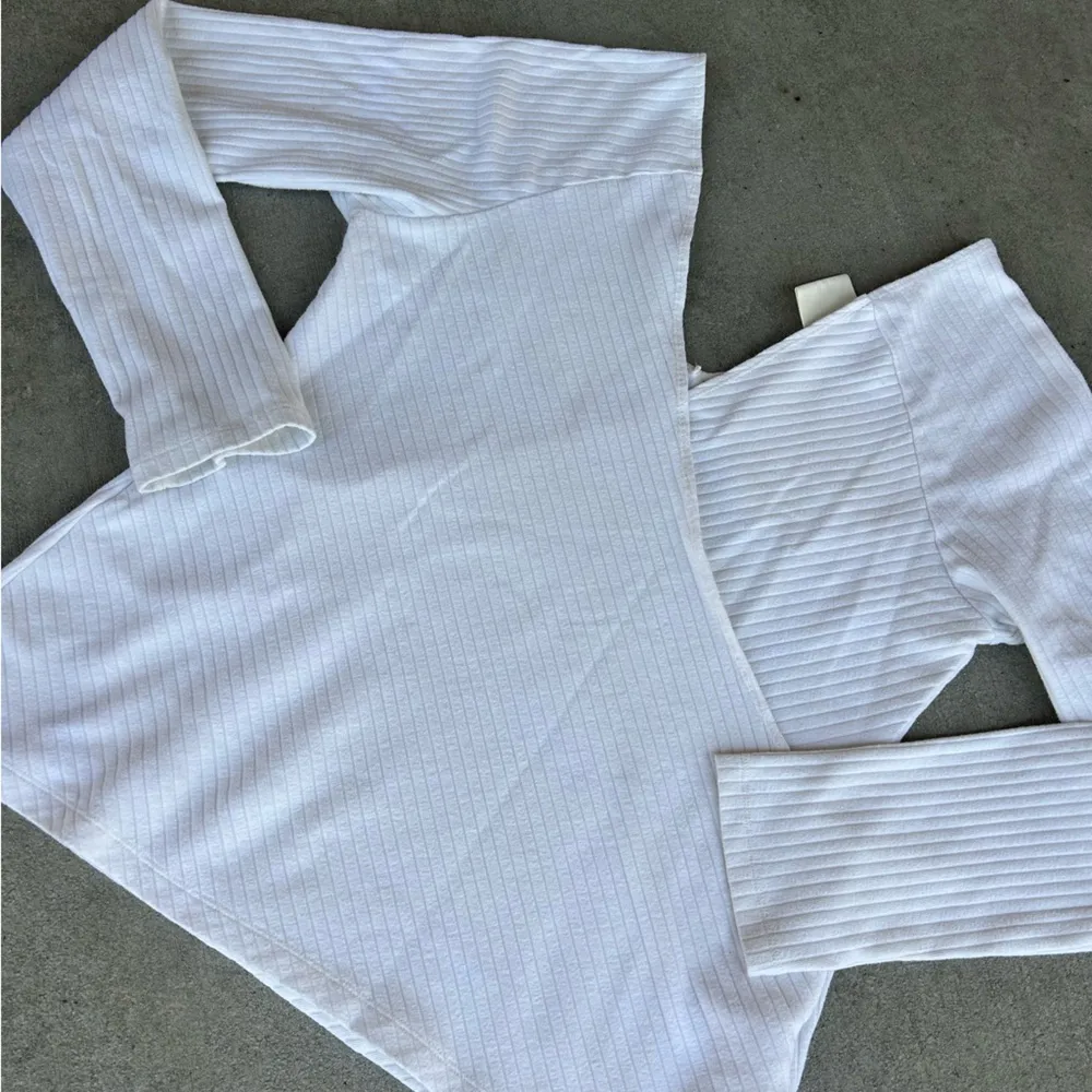 Anthropologie MAEVE double v crossover ribbed longsleeve - Image 4