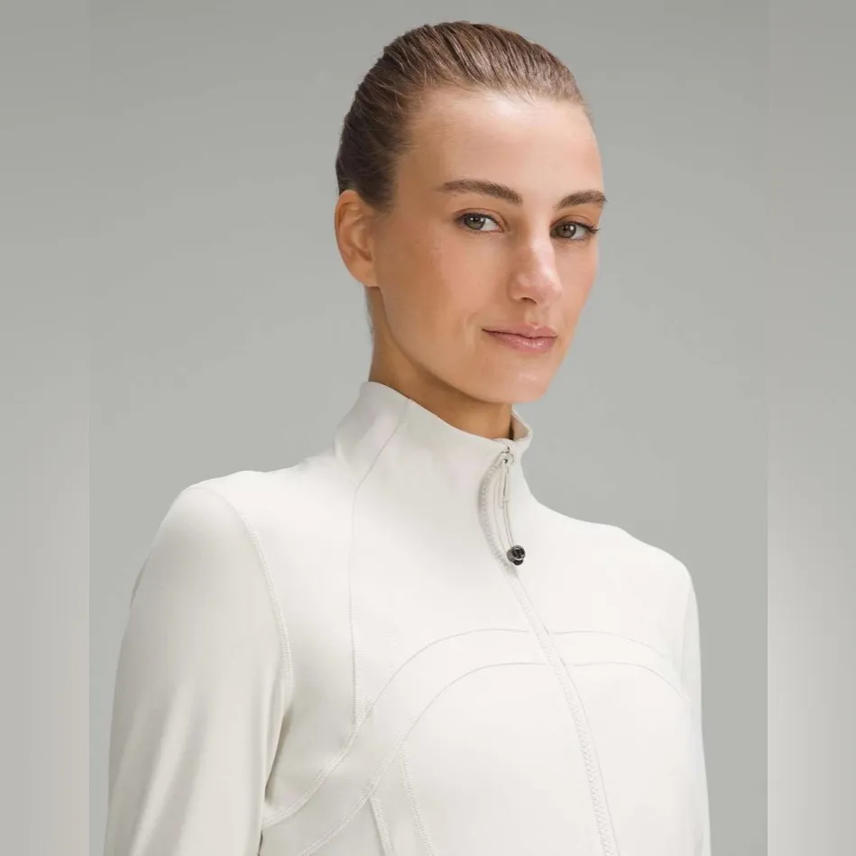 NWT Lululemon Define Jacket Nulu in Bone Color Size 8 Full Zipper - Image 7