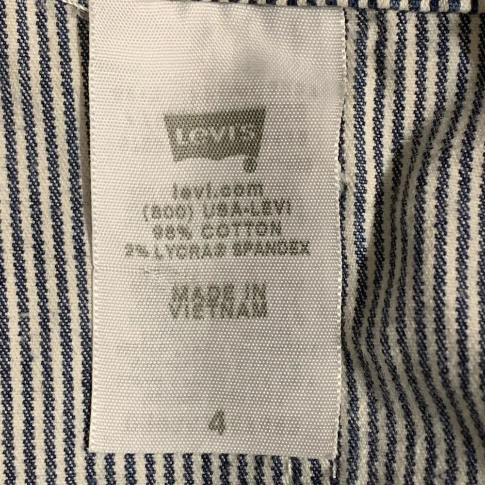 Levis Striped Jean Shorts junior’s Size 4 - Image 7