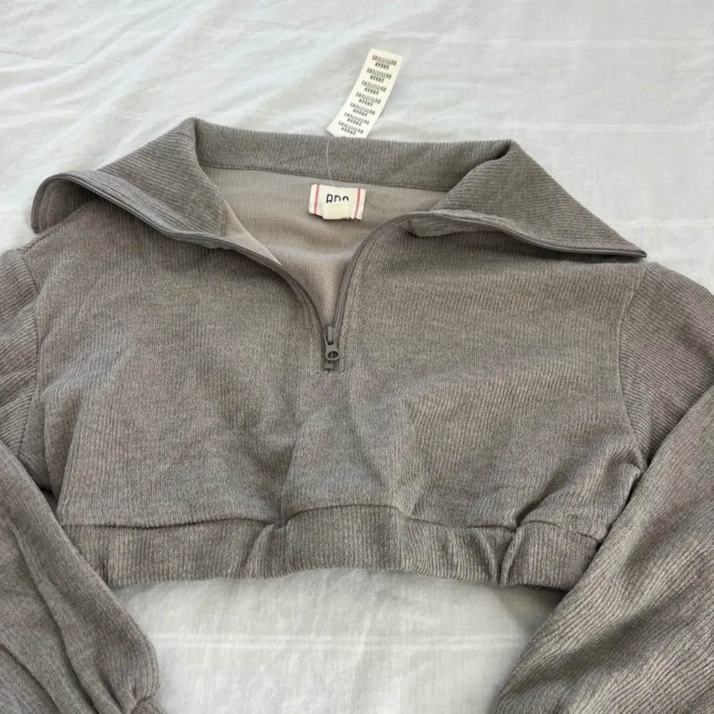 Urban Outfitters quarter zip crop pullover - Image 5