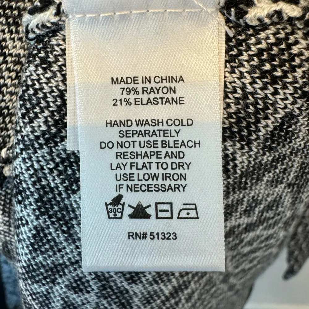 • CeCe • Women’s black and white knit dress size Small - Image 4