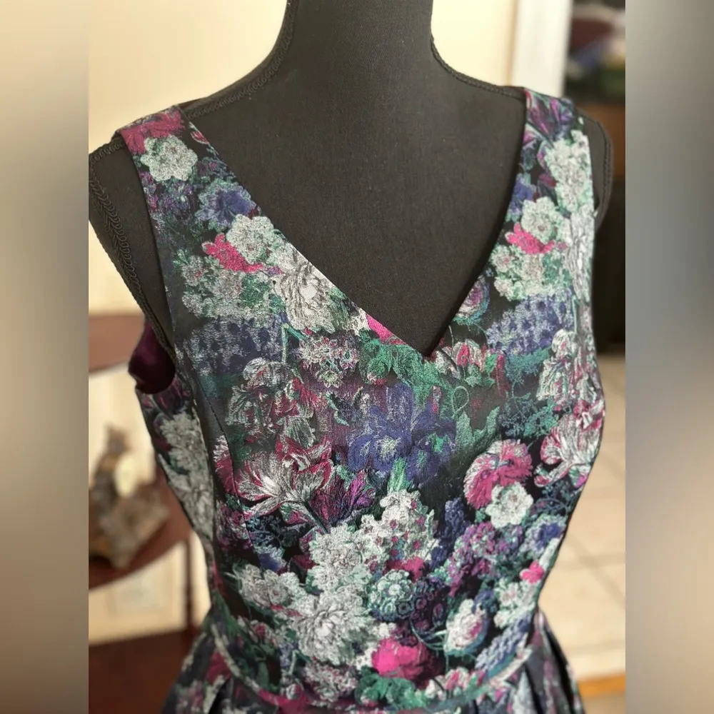 Sleeveless Floral A-Line Midi Cocktail Dress - Image 5