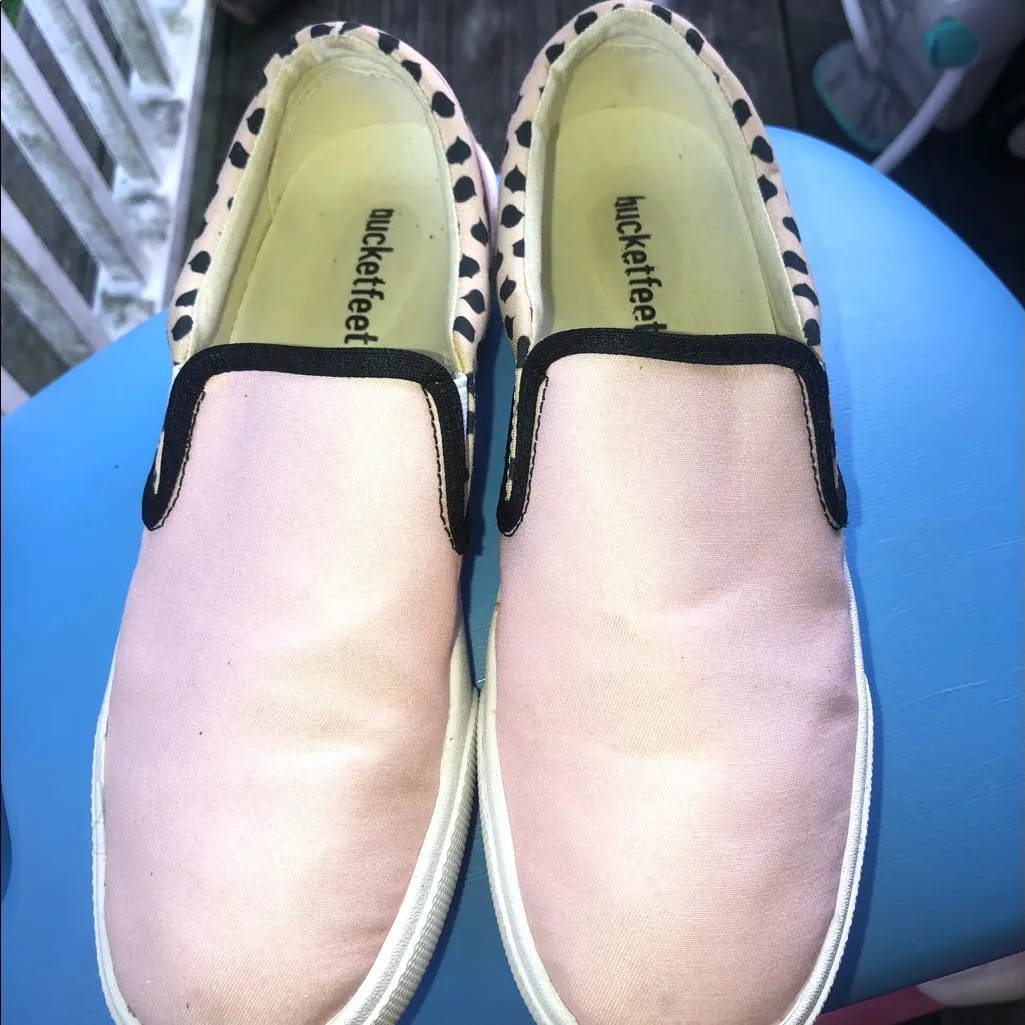 Bucketfeet pink with cheetah print slip on shoes Size 7.5 - Image 7