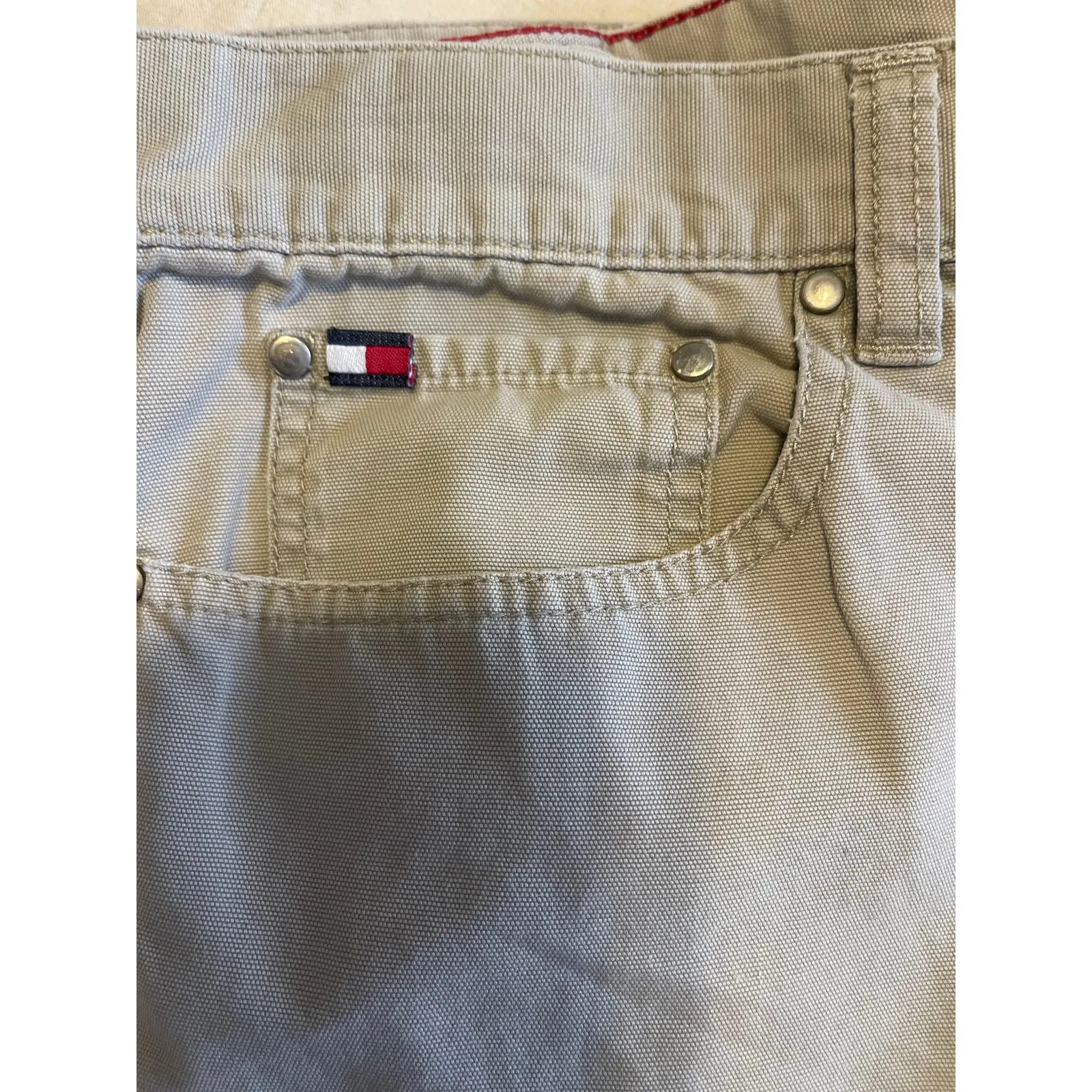 Y2K Tommy Hilfigre Khaki Cropped Capri Casual Pants - Image 4