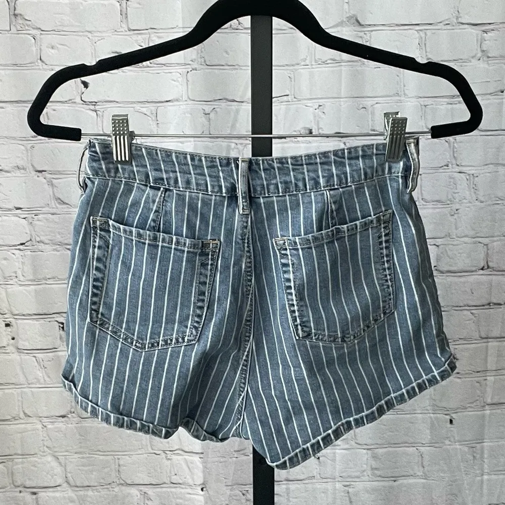 Kendall & Kylie Striped Denim Shorts Size 26 - Image 2