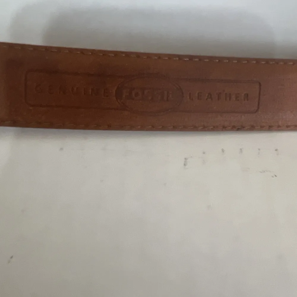 Fossil  Women's Tan Genuine Leather Belt With Silver And Gold Tone Buckle Size L - Image 3