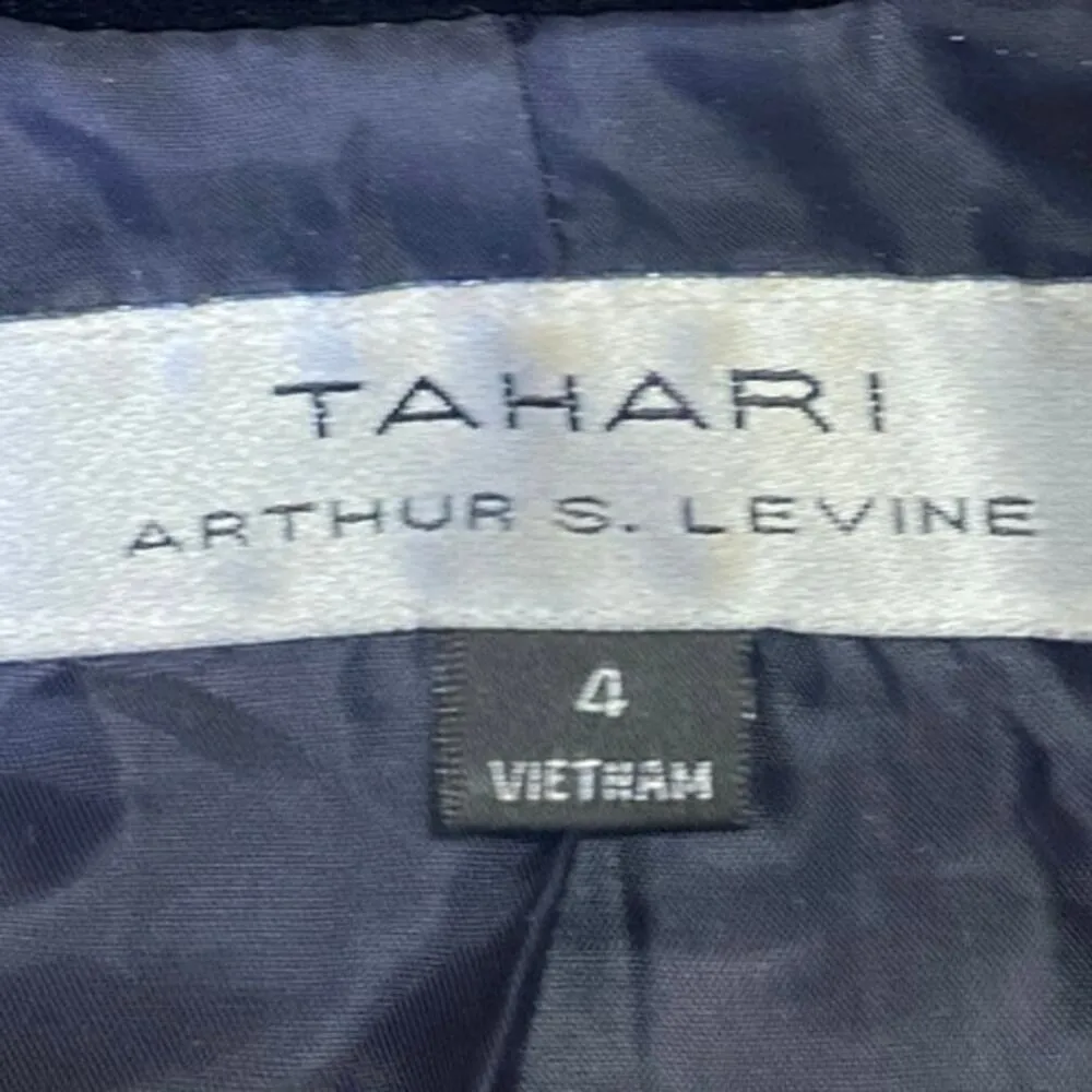 Tahari Women's Purple Velvet Velour Long Sleeve Button Blazer Coat Jacket Size 4 - Image 4