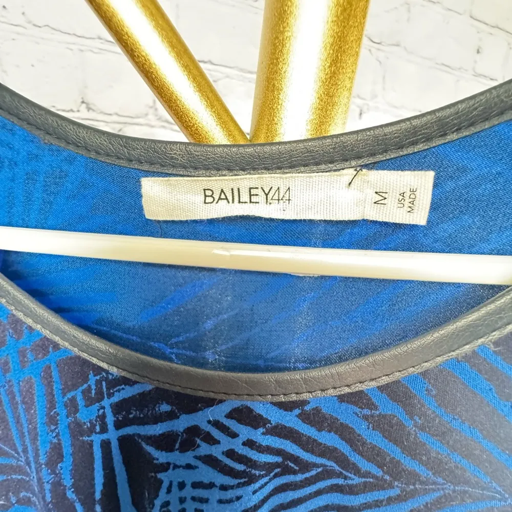 Bailey 44 Paradise Cove Leaf Print Jumper/Romper, size Medium Blue & Black EUC - Image 7